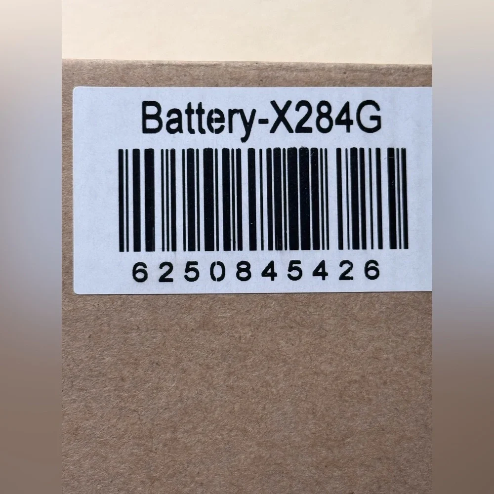 Laptop battery- Brand new never used - 11 V- GP952